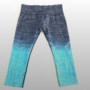 Ombre Blue Cropped Leggings 🌻- Size L